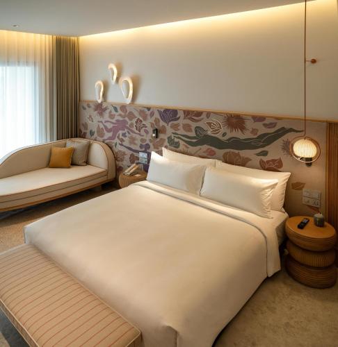 the standard pattaya na jomtien