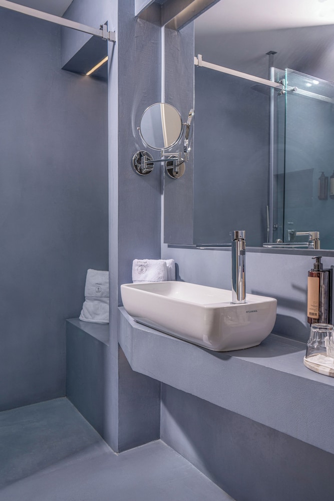 hotel vlora priam affiliated by melia