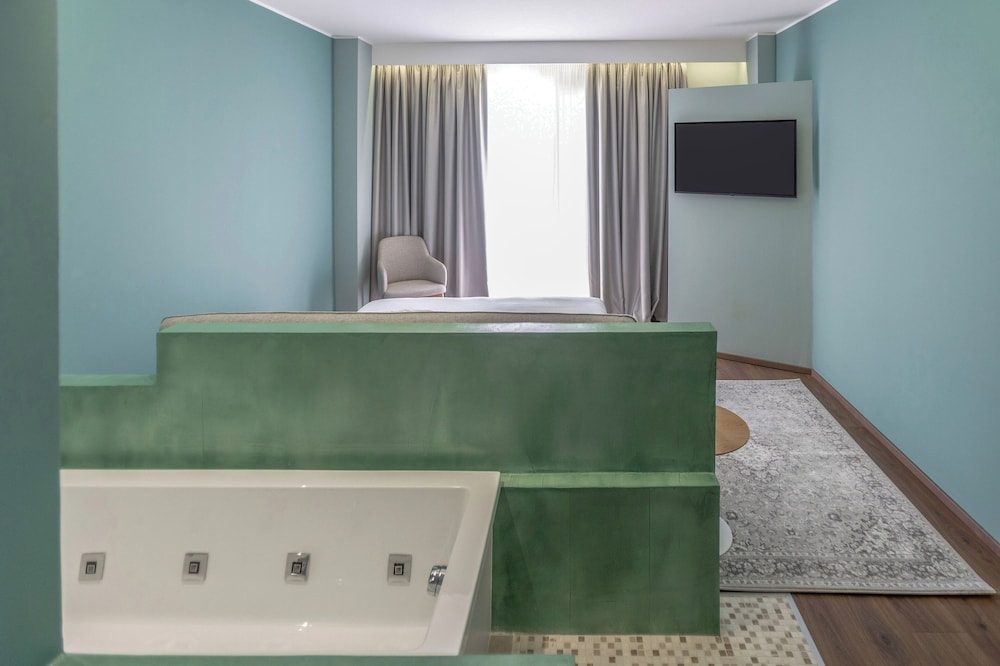 hotel vlora priam affiliated by melia