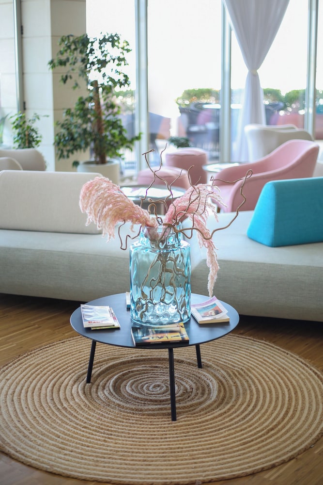 hotel vlora priam affiliated by melia