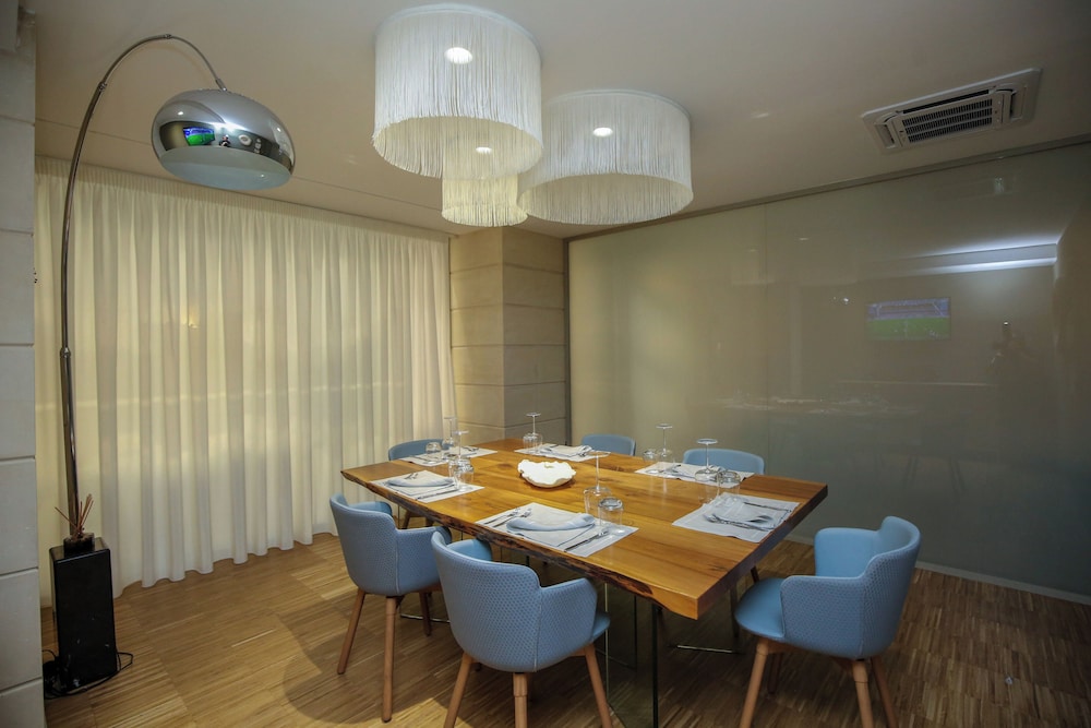 hotel vlora priam affiliated by melia