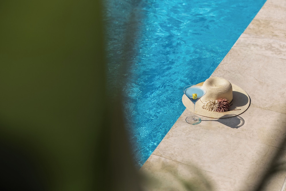 hotel vlora priam affiliated by melia