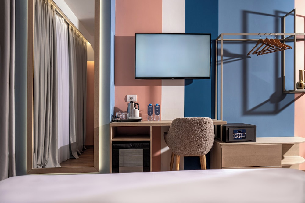 hotel vlora priam affiliated by melia