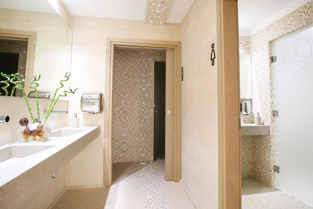hotel vlora priam affiliated by melia