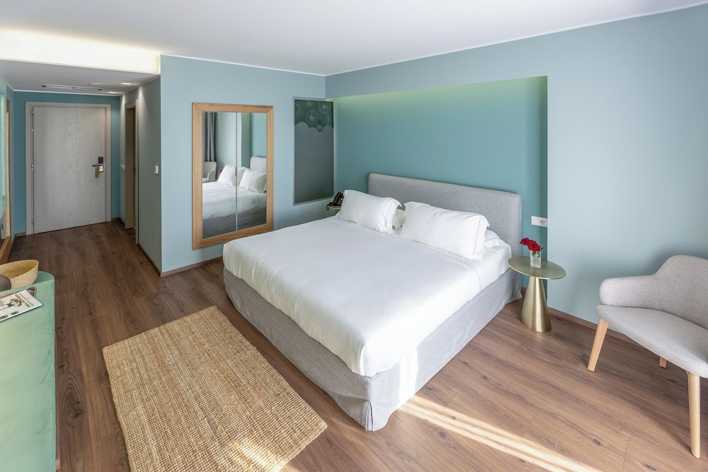 hotel vlora priam affiliated by melia