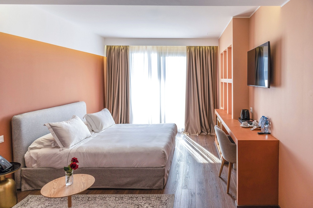 hotel vlora priam affiliated by melia