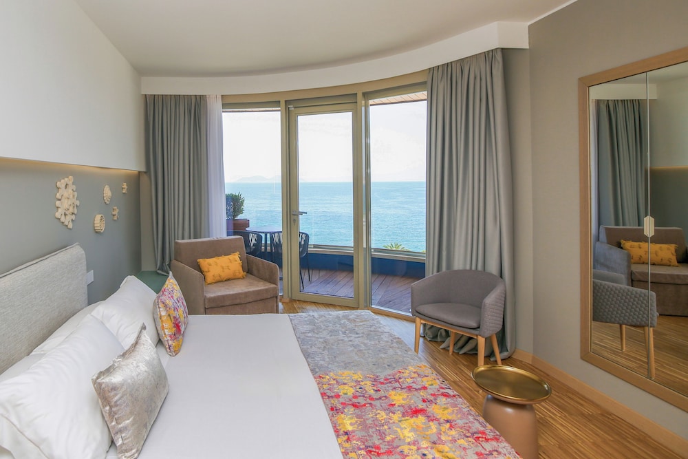 hotel vlora priam affiliated by melia