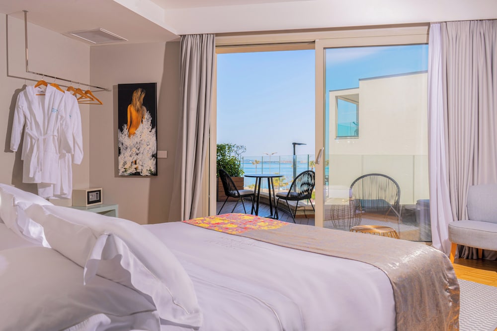 hotel vlora priam affiliated by melia