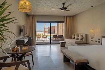 sentido naga bay adults friendly