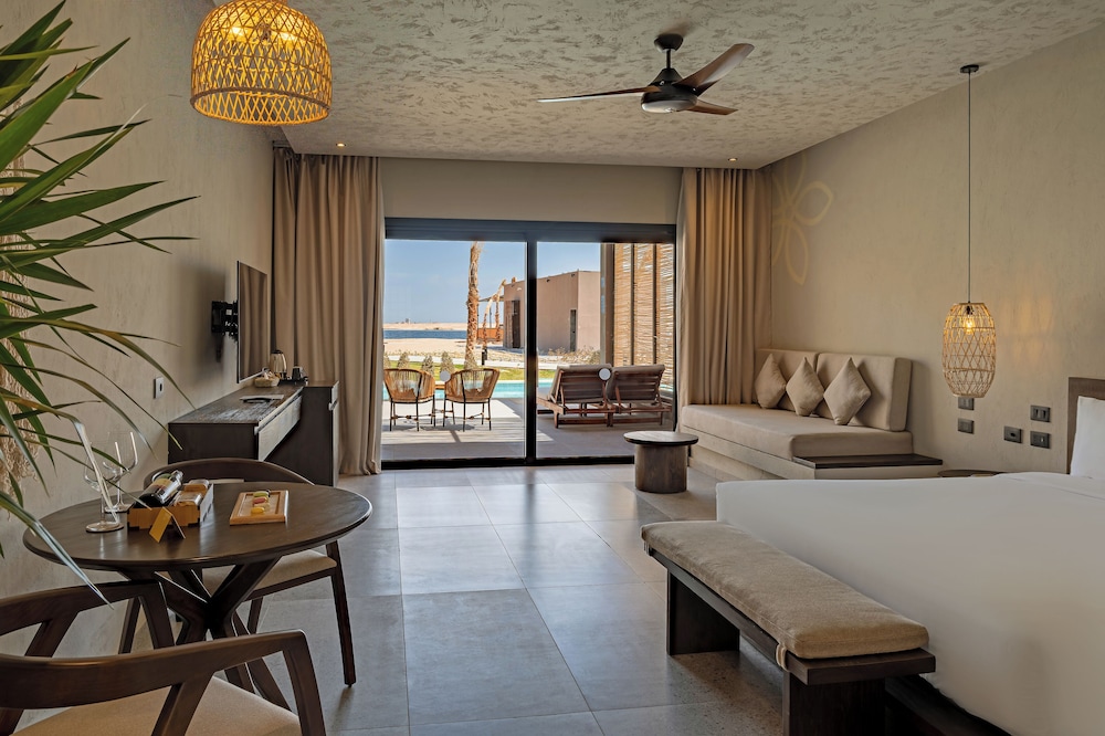 sentido naga bay adults friendly