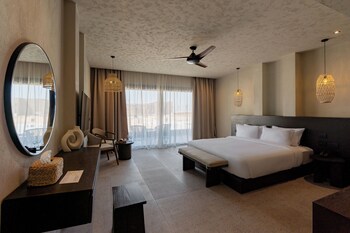 sentido naga bay adults friendly