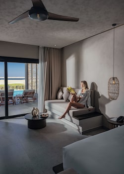 sentido naga bay adults friendly