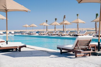 sentido naga bay adults friendly