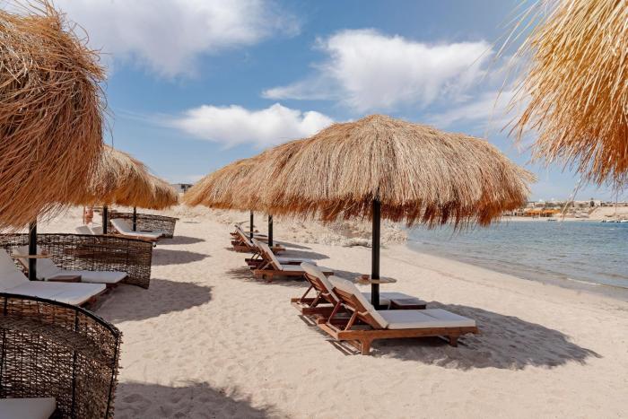 sentido naga bay adults friendly