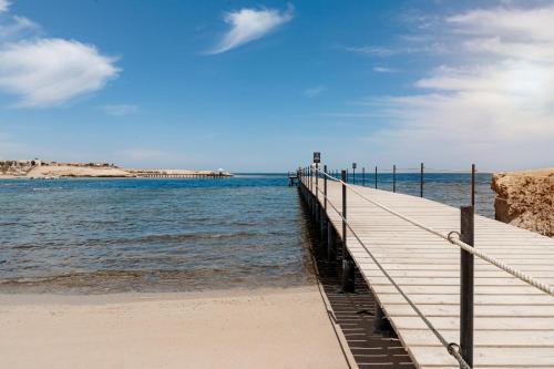 sentido naga bay adults friendly