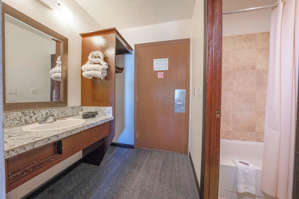 unicorn inn by oyo portland