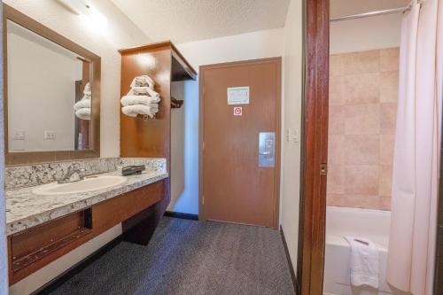 unicorn inn by oyo portland