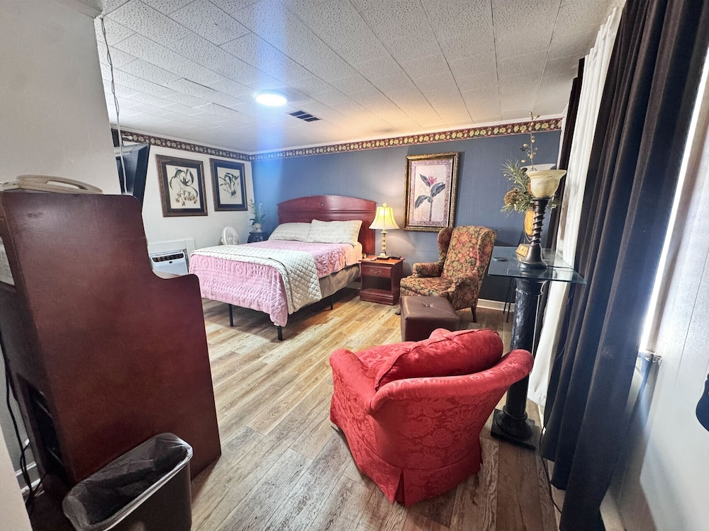 chesterfield hotel by oyo hwy 9