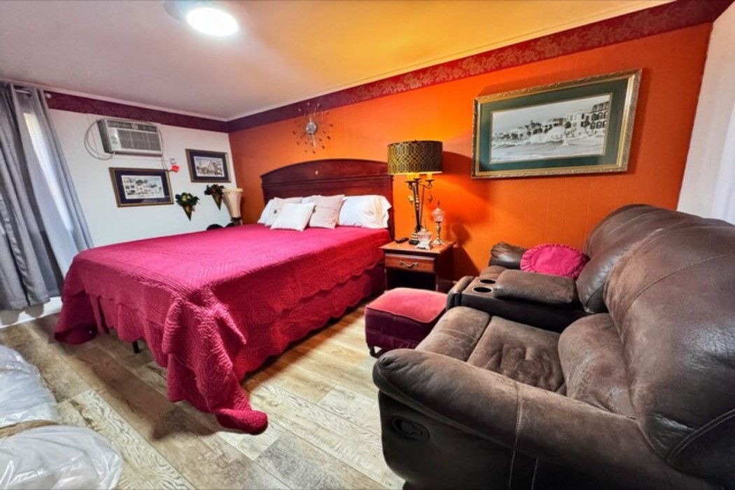 chesterfield hotel by oyo hwy 9