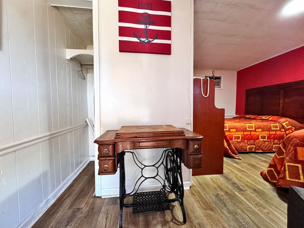 chesterfield hotel by oyo hwy 9