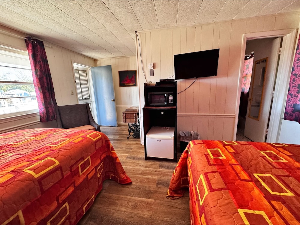 chesterfield hotel by oyo hwy 9