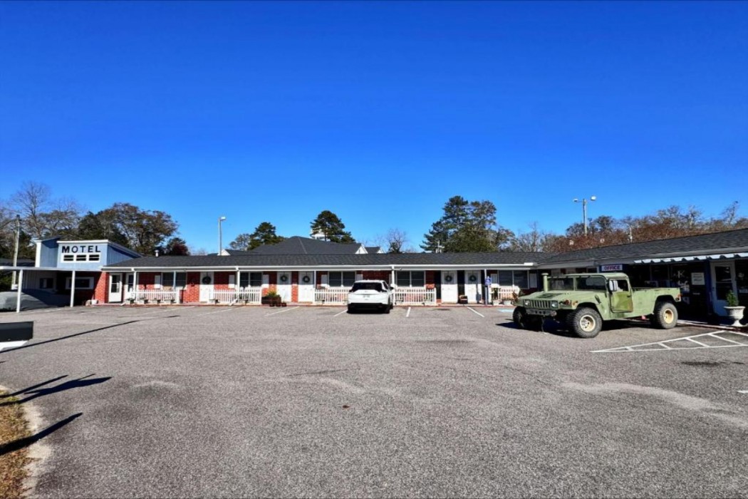 chesterfield hotel by oyo hwy 9