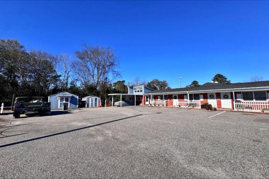chesterfield hotel by oyo hwy 9