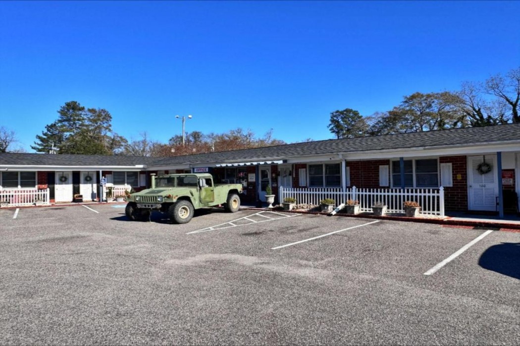 chesterfield hotel by oyo hwy 9