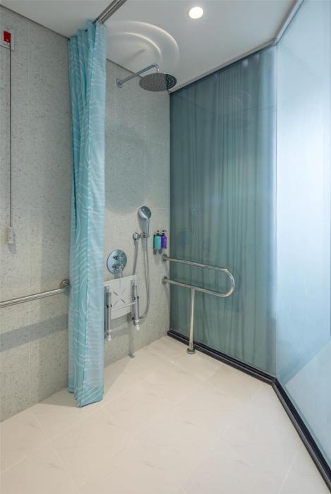tru by hilton nam dinh city centre