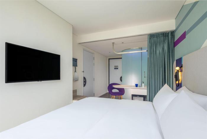 tru by hilton nam dinh city centre