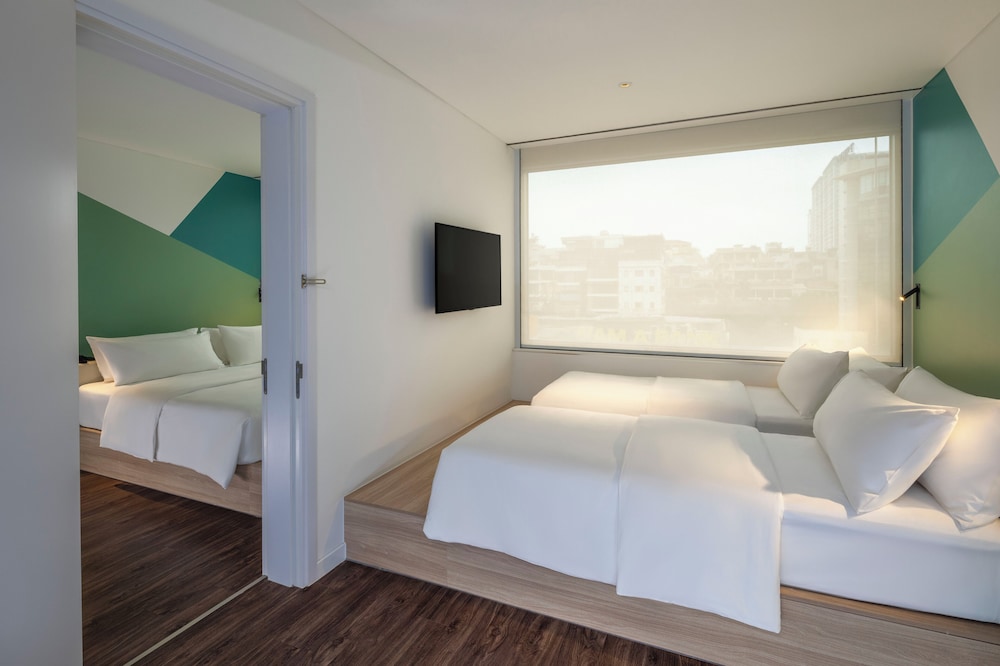 tru by hilton ha long hon gai centre