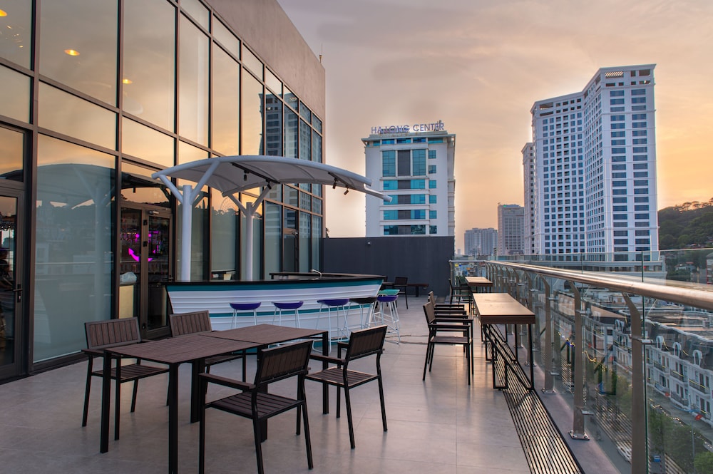 tru by hilton ha long hon gai centre