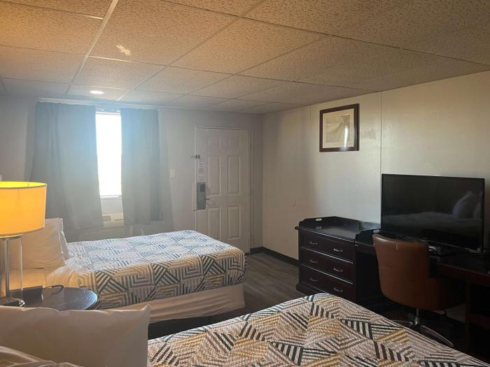 studio6 borger tx boom town