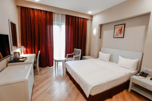 Park Dedeman Baku,,3 star