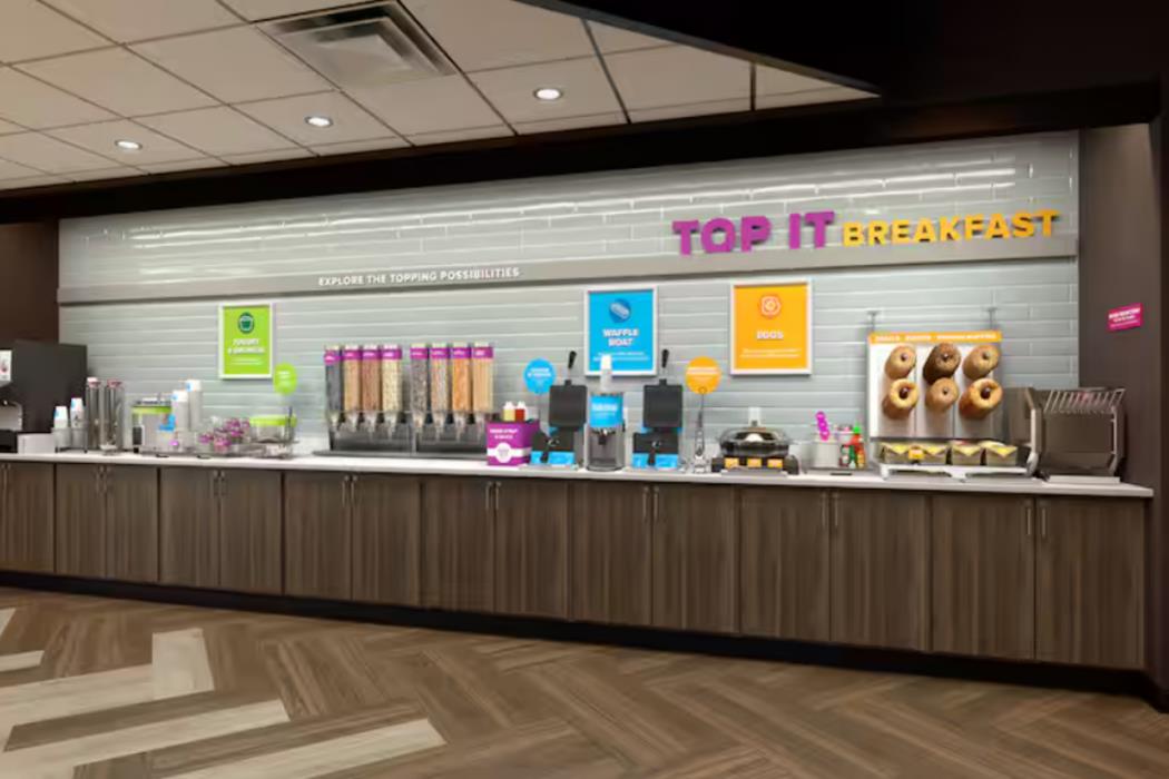 tru by hilton pensacola i 10 north davis highway