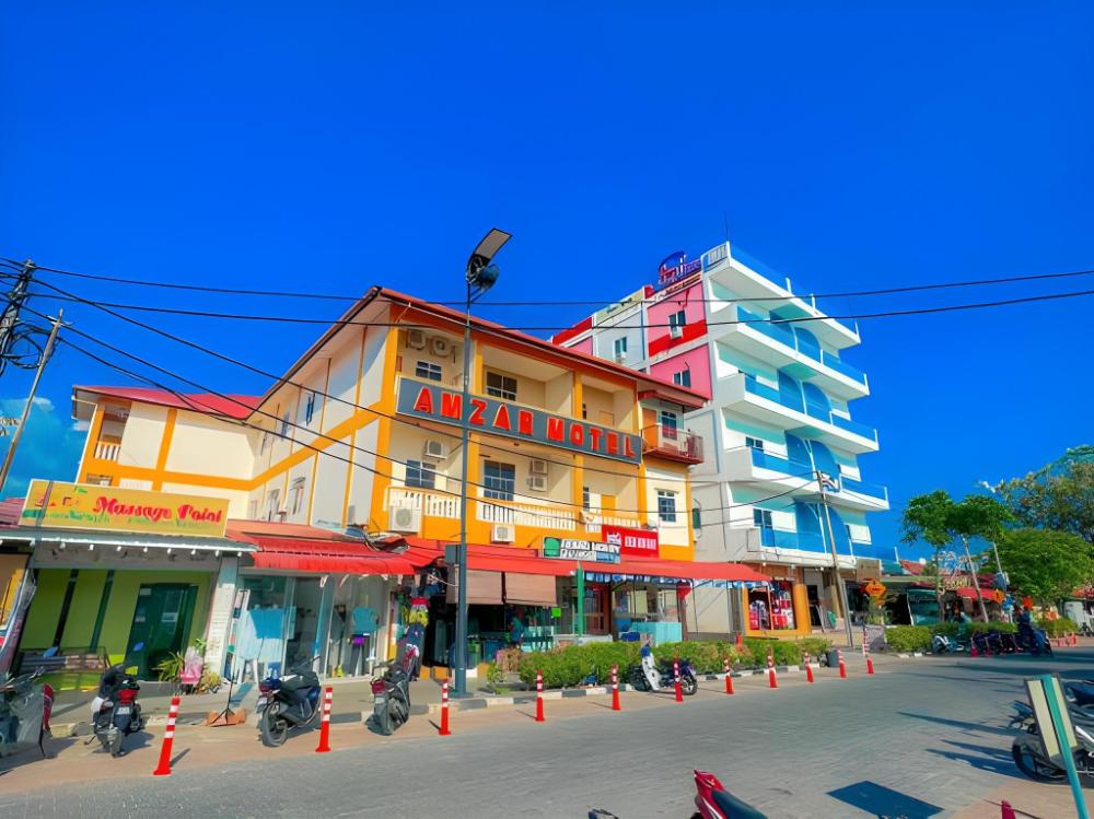 amzar motel cenang
