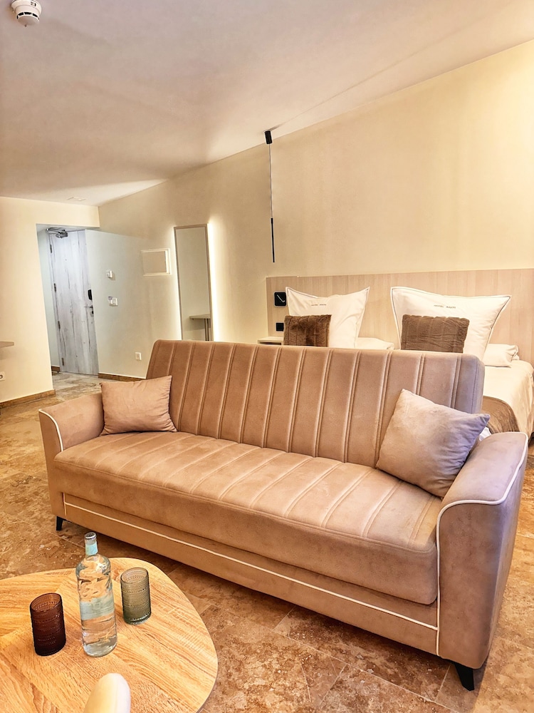 boutique hotel comtal empuries