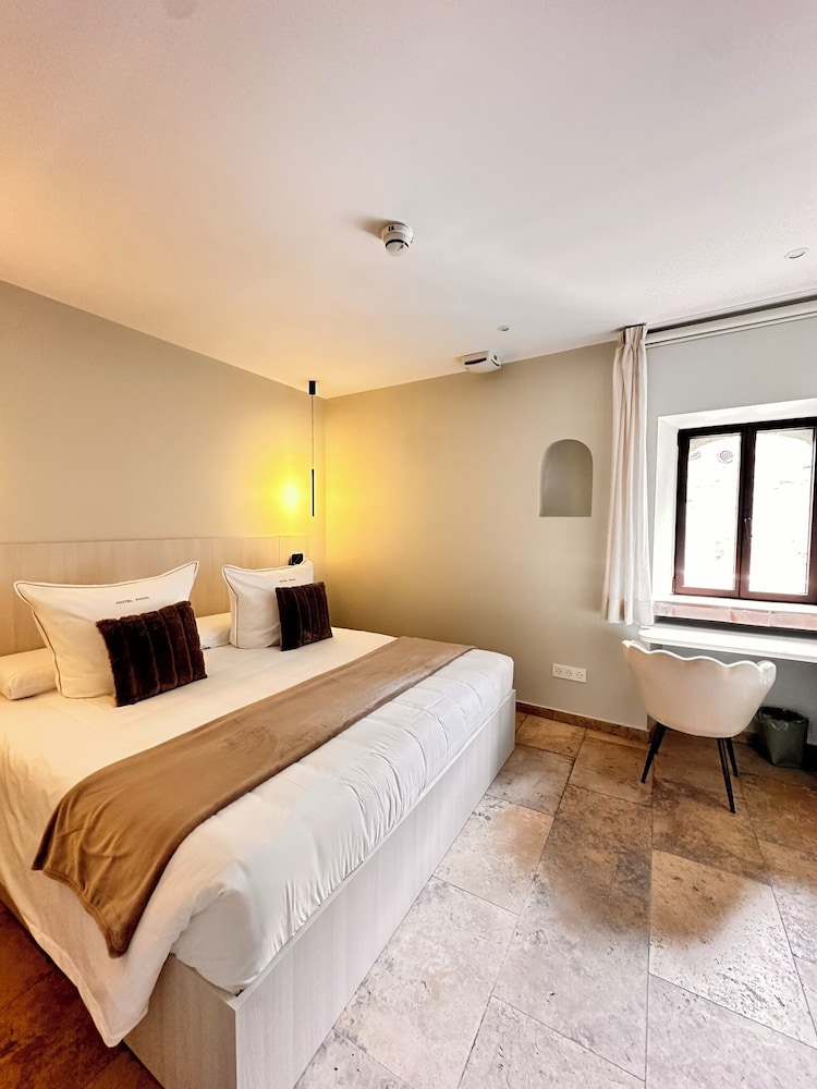 boutique hotel comtal empuries