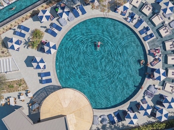 cabu hotel adults only