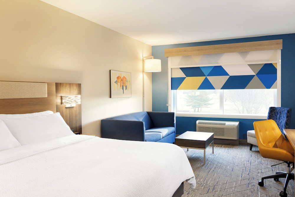 holiday inn express and suites clarksville north by ihg