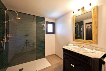son moli country house