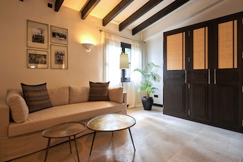 son moli country house