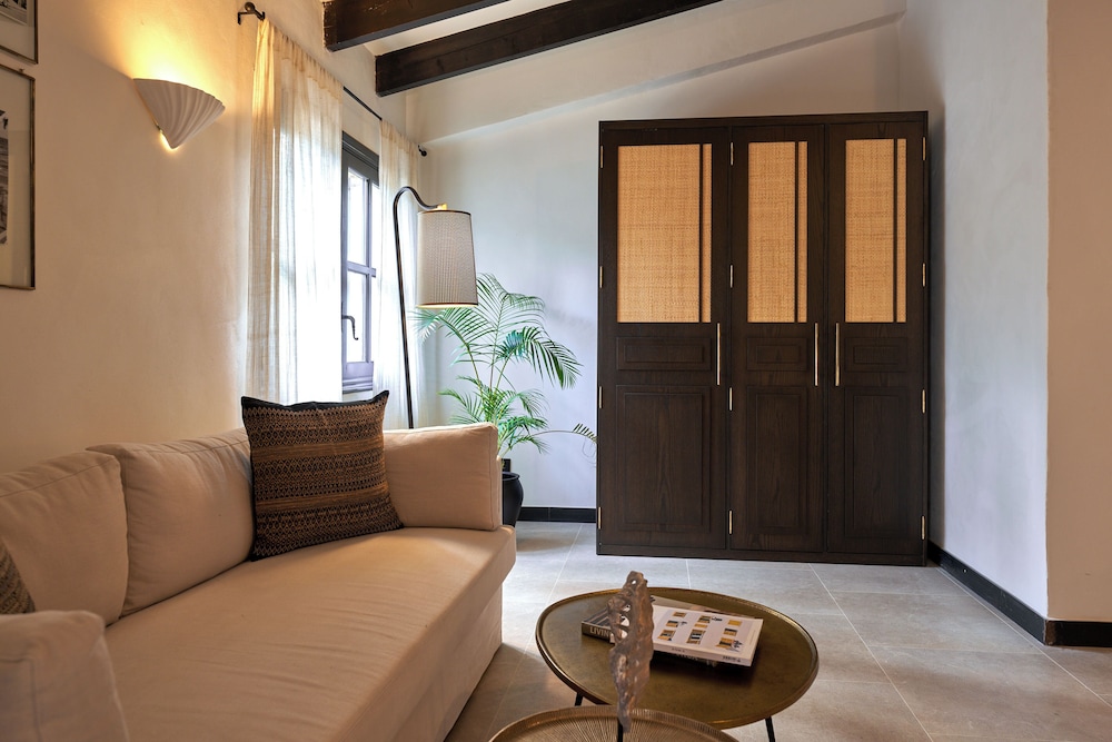 son moli country house