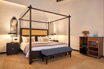 son moli country house