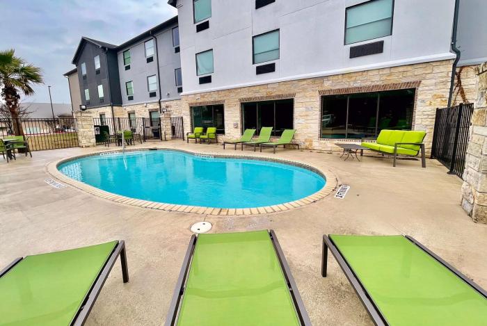 hawthorn extended stay by wyndham college station south