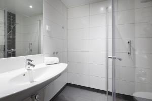 park inn by radisson oslo airport hotel west