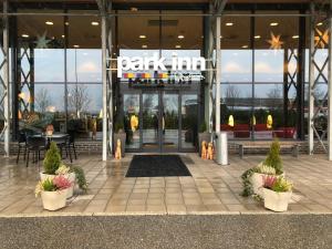 park inn by radisson oslo airport hotel west
