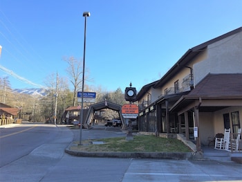 sidney james mountain lodge