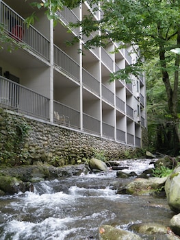 sidney james mountain lodge