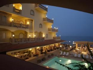 hellenia yachting hotel